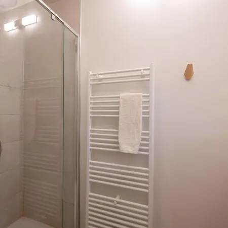 아파트 Palace, Gelijkvloersappartement 크노케-하이스트