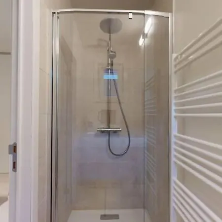 Modern Gelijkvloersappartement Διαμέρισμα *